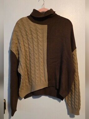 Turtleneck Colorblock Cable Knit Sweater - Brown & Tan